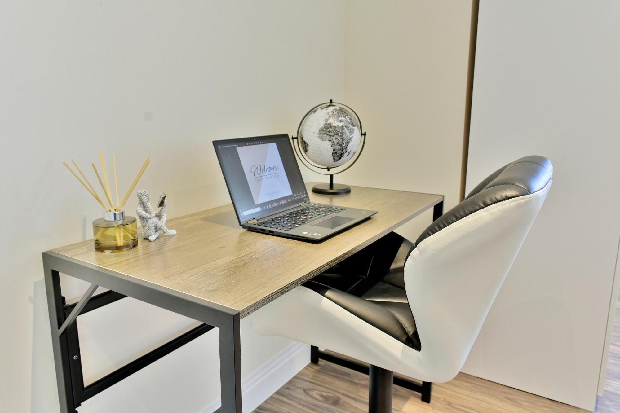 ريدينج Stunning Apartment Near Citycentre & Oracle المظهر الخارجي الصورة